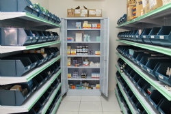 Prefeitura compra mais medicamentos para abastecer Farmácia Básica