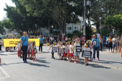 Desfile Cívico marca as comemorações do 7 de Setembro