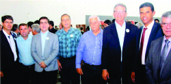 Gilmar Teodoro e autoridades da região, durante a inauguração do Samu