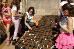 Coração Verde e alunos da rede municipal iniciam o Projeto Plantando Araras