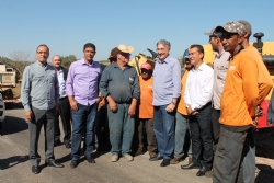 Governador Fernando Pimentel visita obra da estrada de Canjicas a Nova Serrana