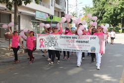 Caminhada do Outubro Rosa conscientiza sobre a importância da prevenção e do diagnóstico precoce do câncer de mama