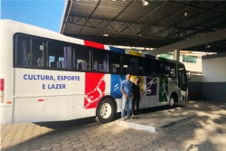 Prefeitura de Perdigão adquire ônibus para atender demanda nas áreas da cultura, esporte e lazer