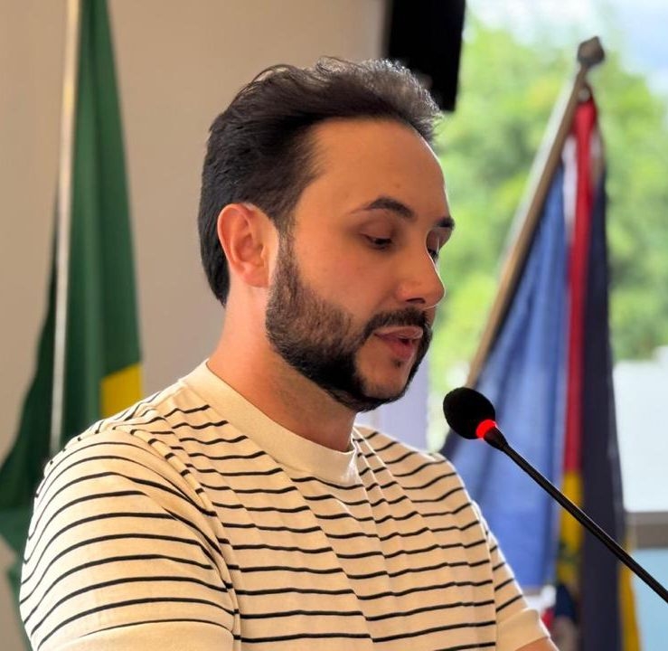 Foto do secretário Alexandre Corrêa de Faria 